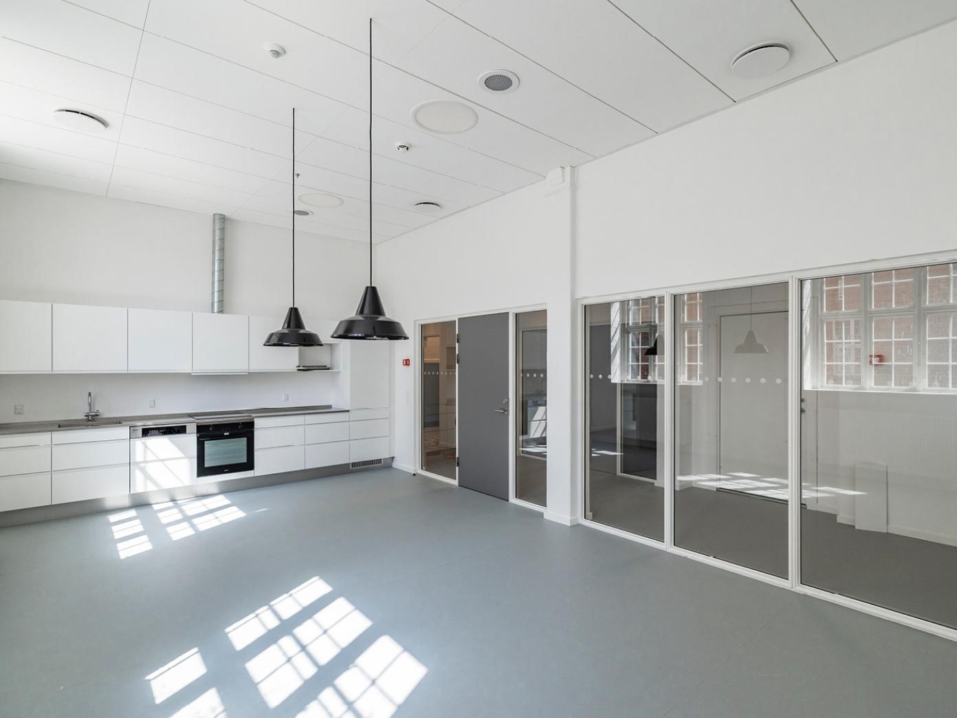 Billede af personaleområde og gang